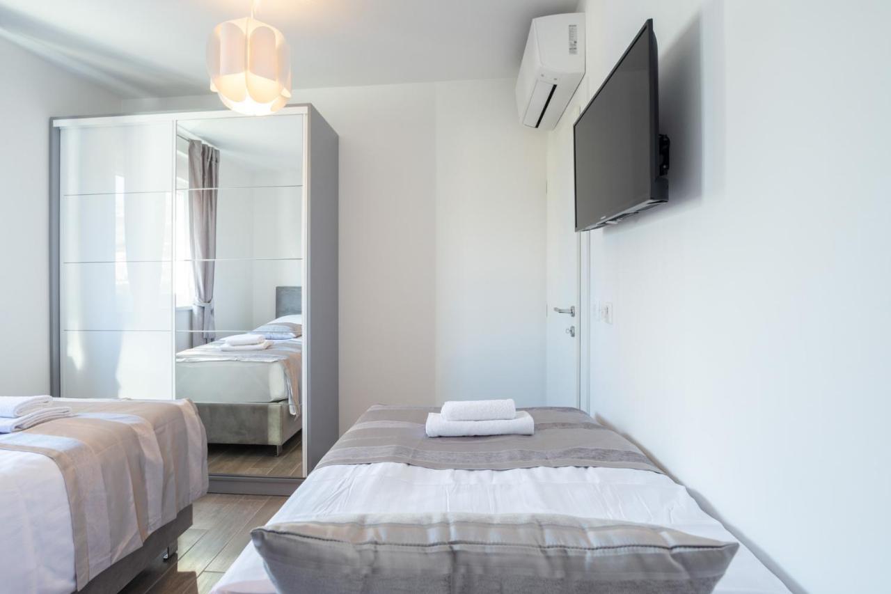 Sea Vista Apartments Kaštela Kültér fotó