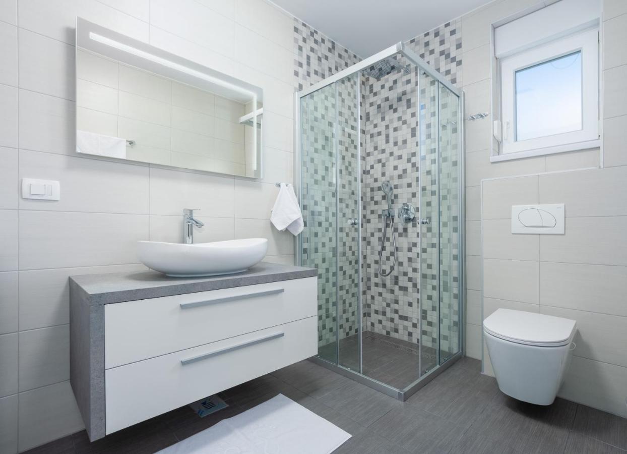 Sea Vista Apartments Kaštela Kültér fotó